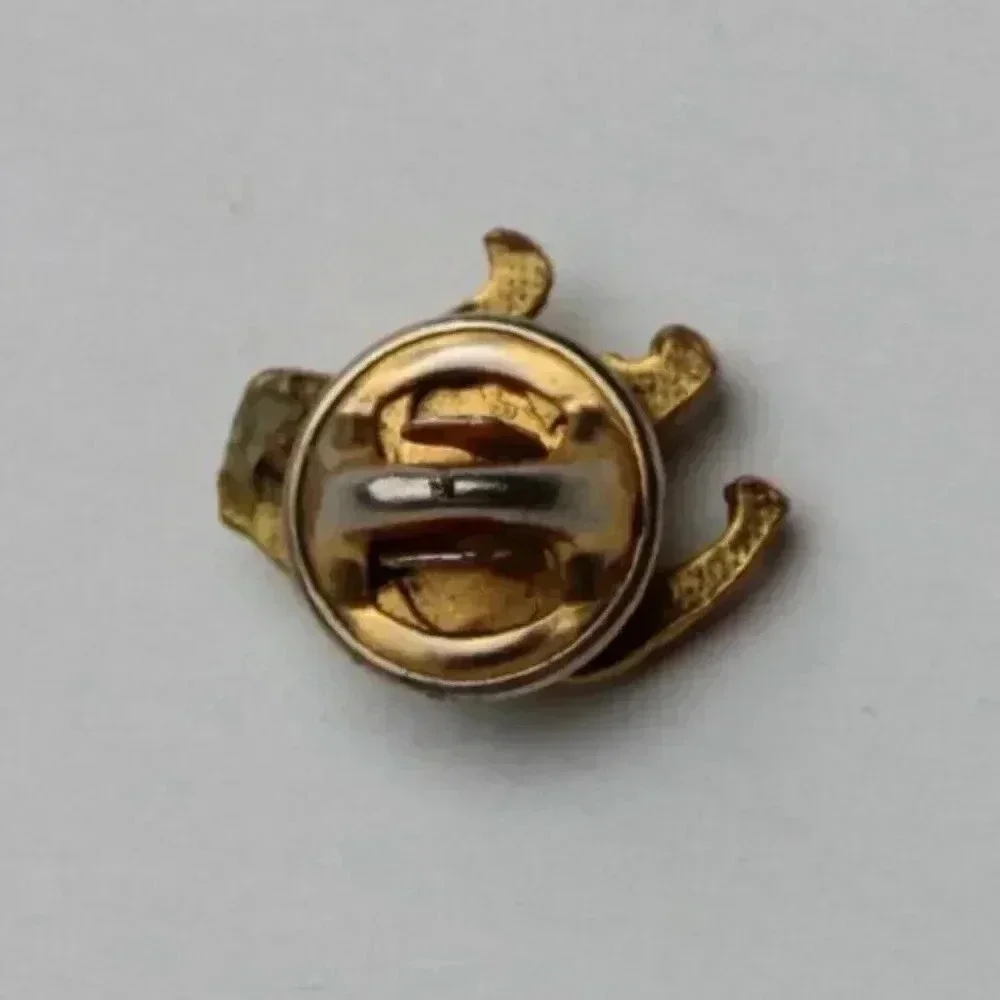 Vintage Mack Truck Bulldog Dog Pin Gold Tone Tie Tack Lapel Pinback
